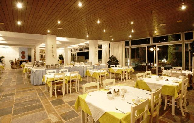 Apollon Suites Karystos  Exterior foto